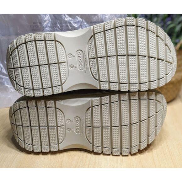 CROCS Mega Crush Platform Clogs Women's Size 10 NWT in Bone color - Picture 10 of 13
